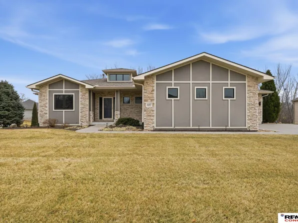 6317 Artisan Way, Lincoln, NE 68516