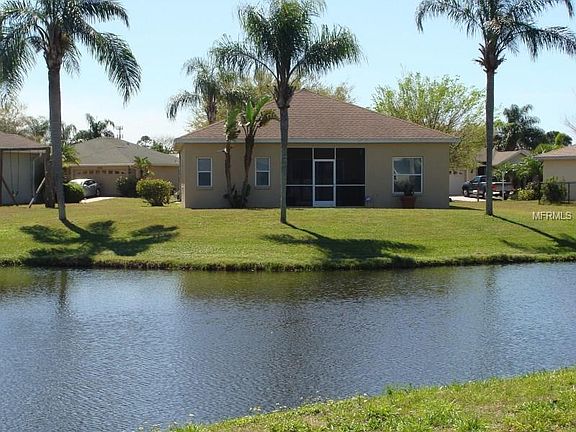3rd image of 5831 28th Ln E
