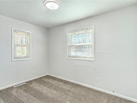 5th image of 10804 E 50th St