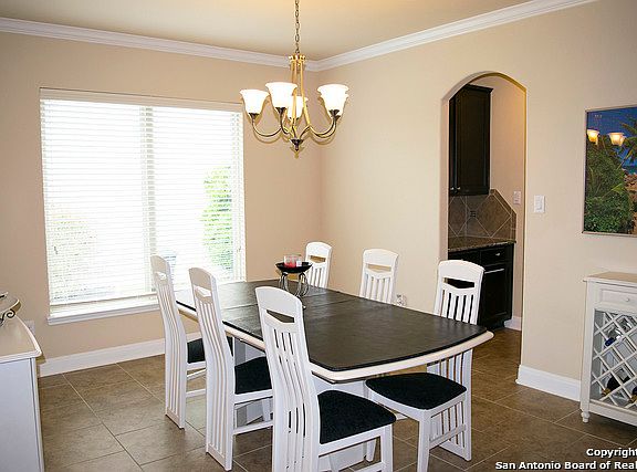 5th image of 3523 Pinnacle Dr