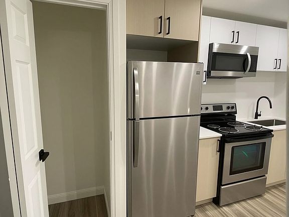 4th image of 324 Vidal St S #5