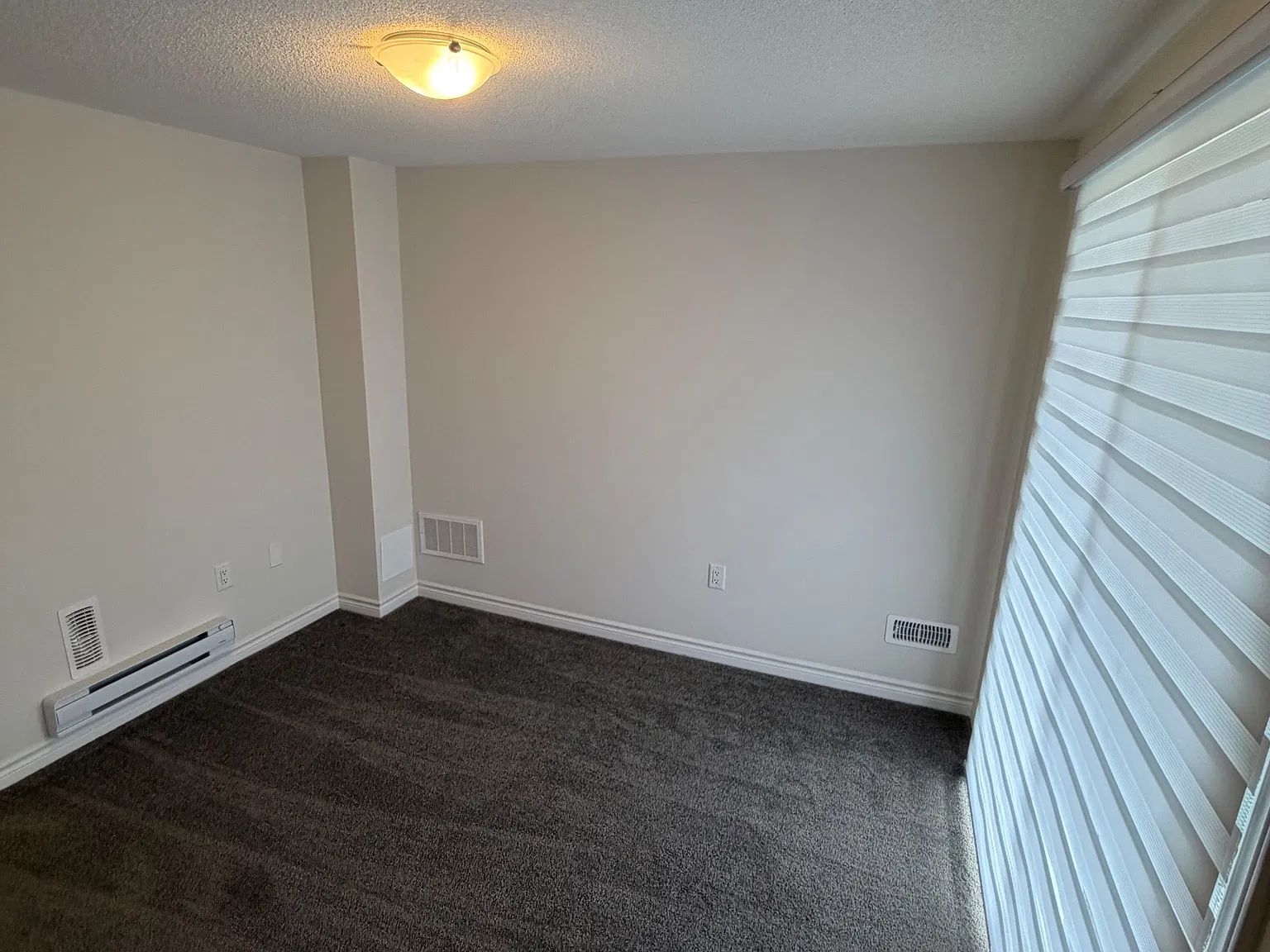 4 bed, $3,200 — Photo 3