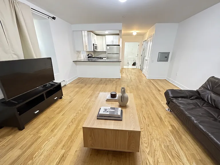 305 W 150th St #202 — Photo 3