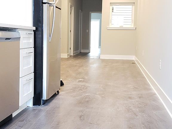 3rd image of 1416 Christian St #1