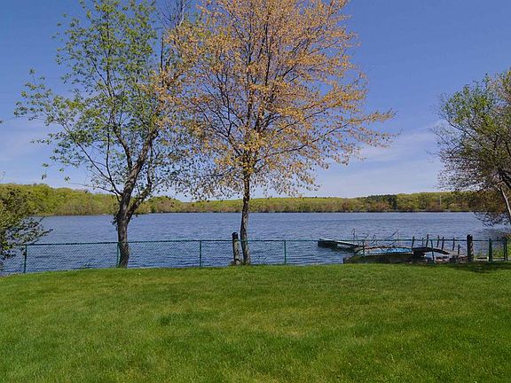 5th image of 38 Riverview Dr