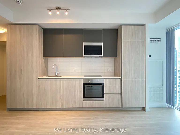 8 Widmer St #4115 — Photo 13