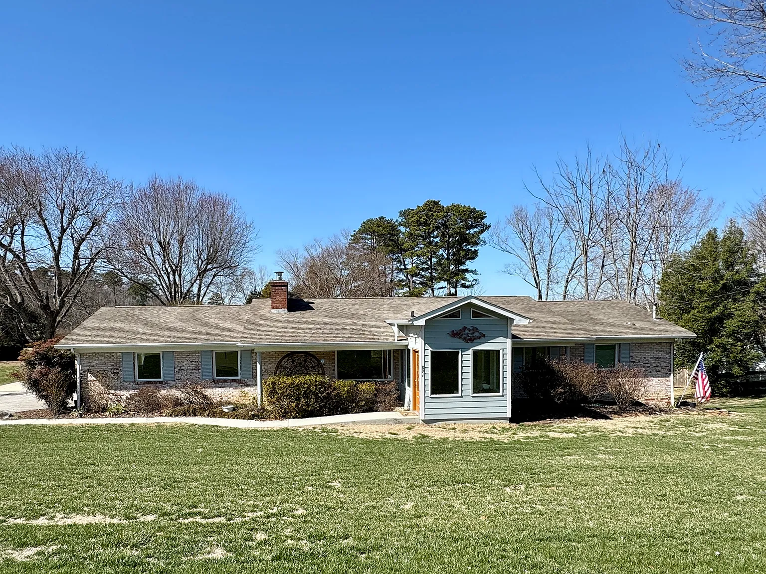 891 Leona Drive - 1 — Photo 1