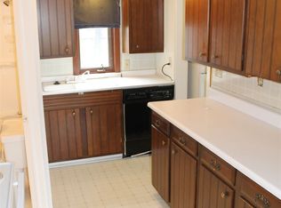 4812 Lake Harbor Rd, Norton Shores, MI 49441