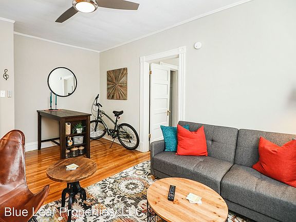 4th image of 201 E Bessemer Ave Unit 3