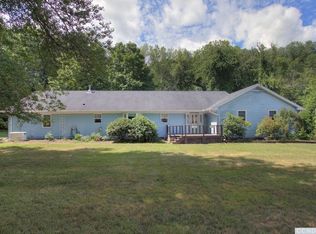 28 Barrington Dr, Copake, NY 12516