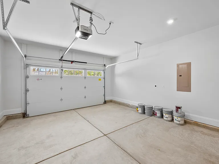 1329 Condon St — Photo 25