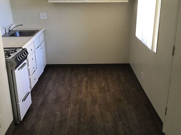 3rd image of 451 Cuesta Del Mar Dr APT 12