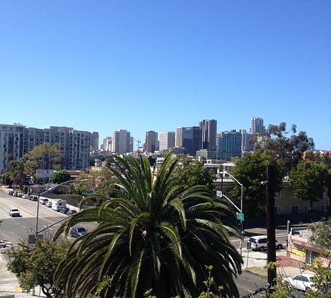 5th image of 1931 Market St APT 204