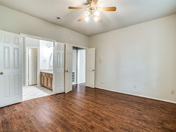 4th image of 4016 Norcross Dr