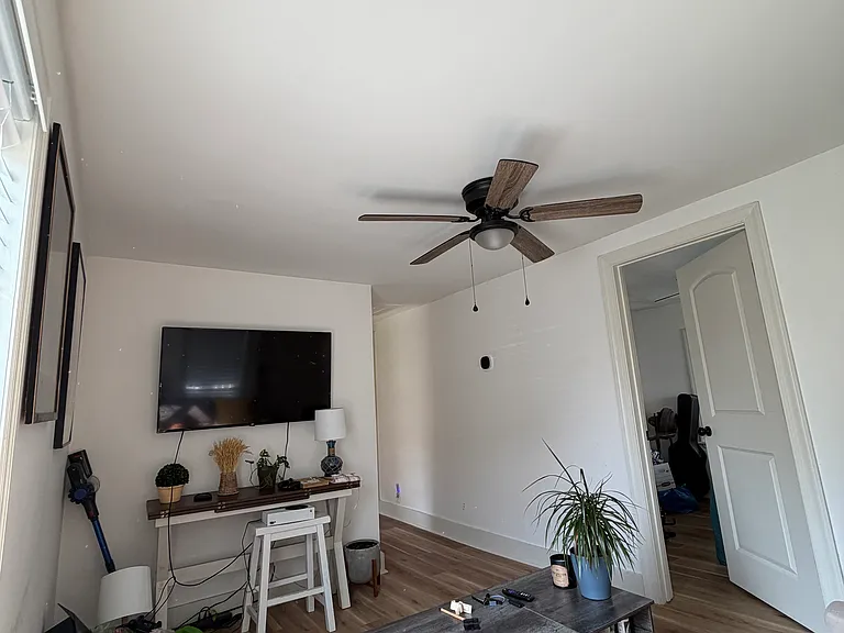 2034 Beech Ave — Photo 4