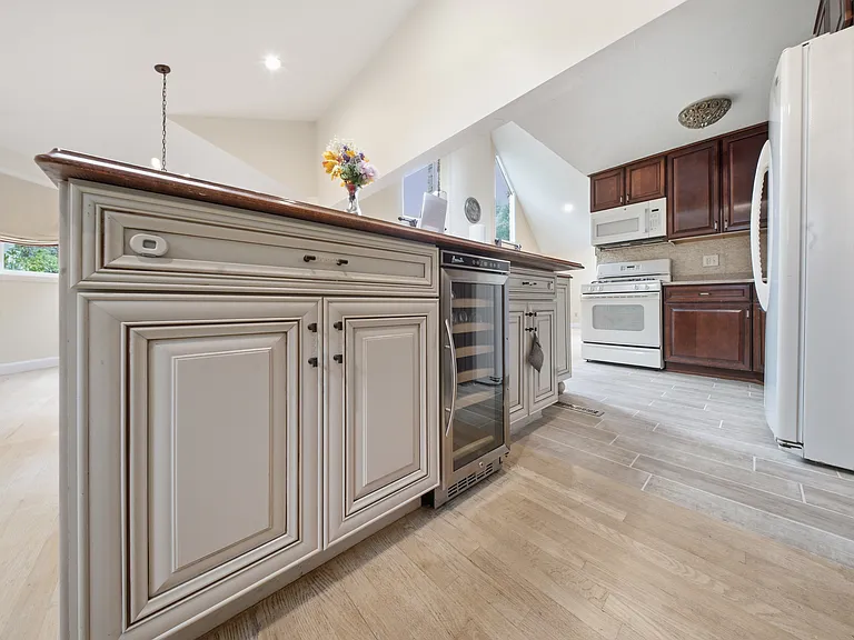 7 Sherborne Cir — Photo 8