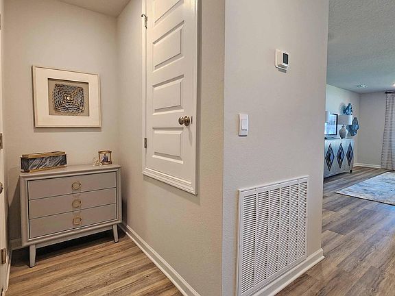 5th image of 216 Magnolia Farms Dr