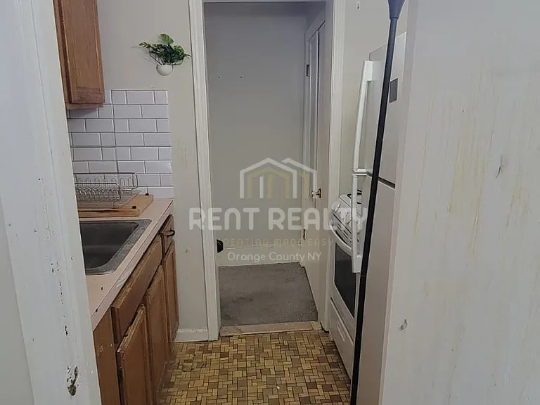 143 Main St #7 — Photo 5