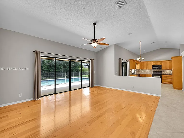 4745 NW 99th Ln — Photo 17