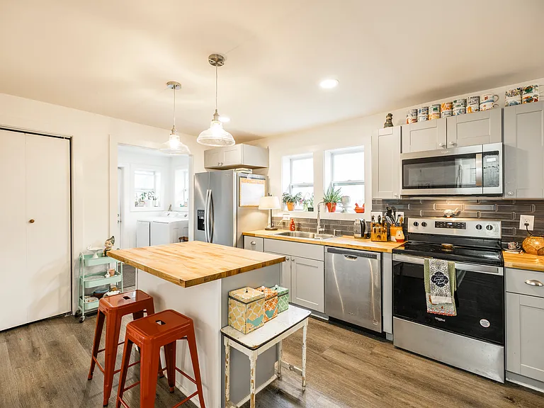 248 Morrison St — Photo 19