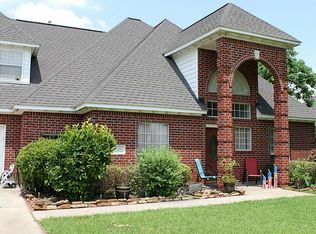 12203 W River Run Dr, Mont Belvieu, TX 77523