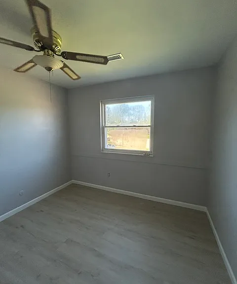 1478 Bonneville Ln — Photo 9