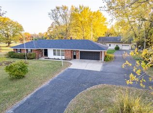 1301 Gearhart Rd, Sidney, OH 45365