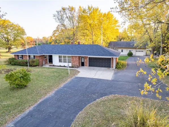 1301 Gearhart Rd, Sidney, OH 45365