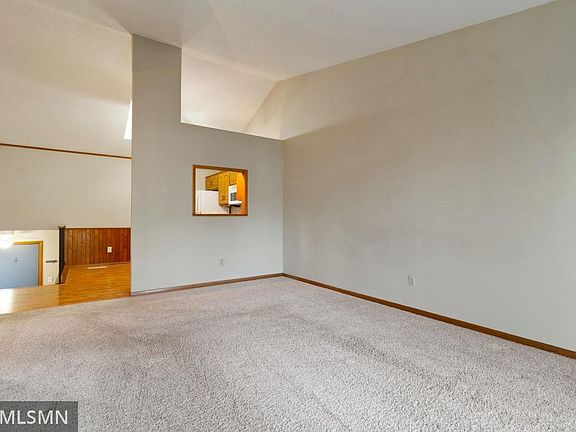 5th image of 1277 Hilltop Ct E
