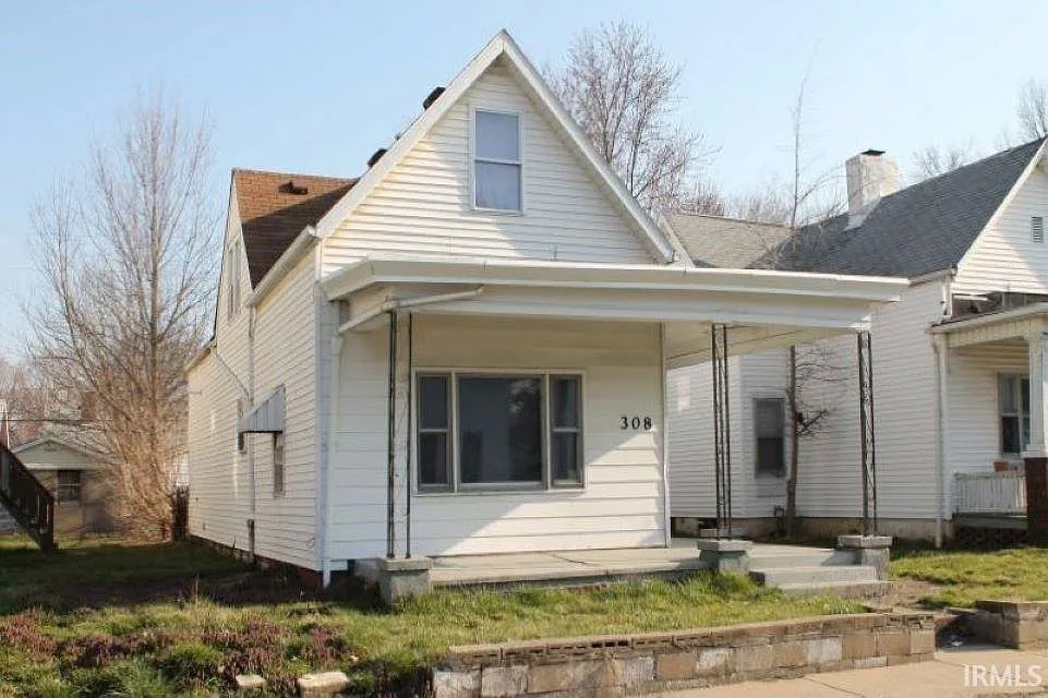 308 E Virginia St photo 1