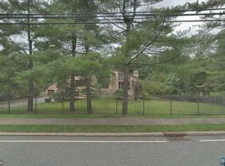 301 Piermont Rd, Norwood, NJ 07648