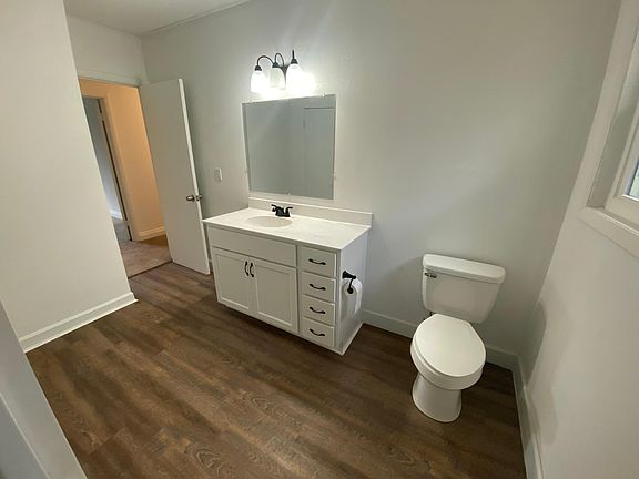 5th image of 4110 University Dr