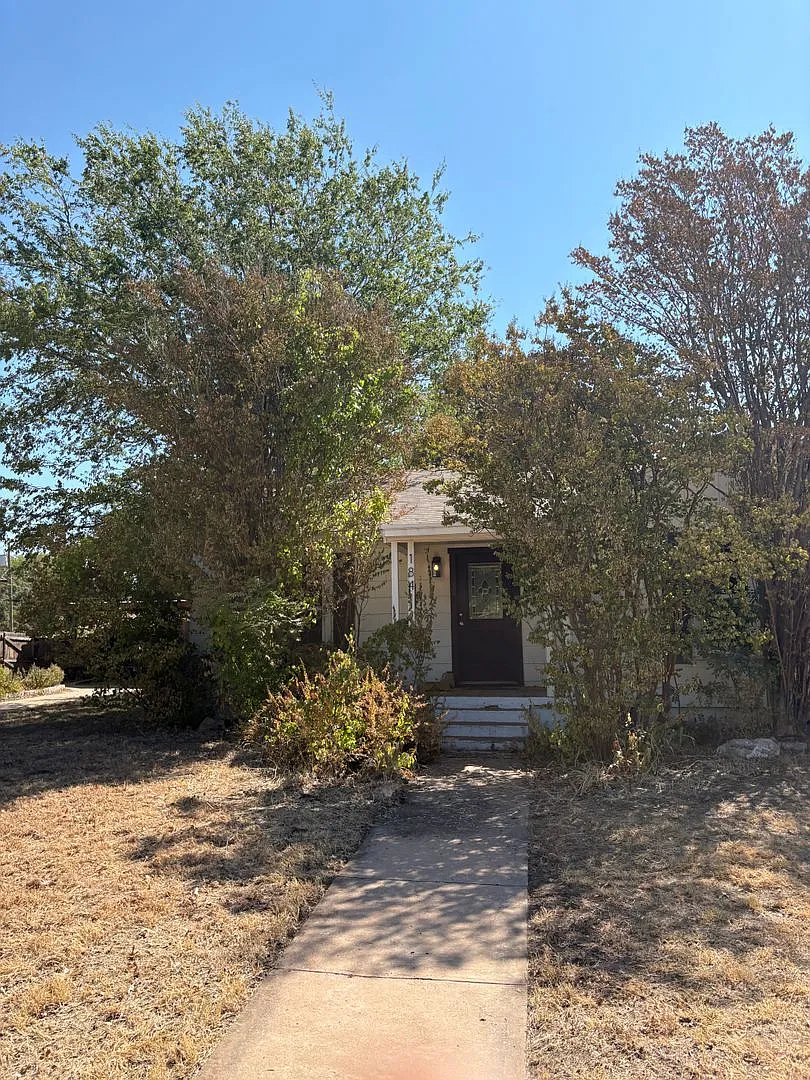 Belmont Blvd Rental — Photo 1