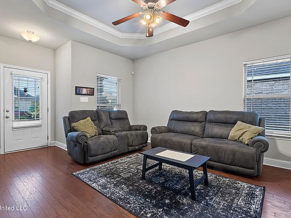 3rd image of 14116 Anandale Cir