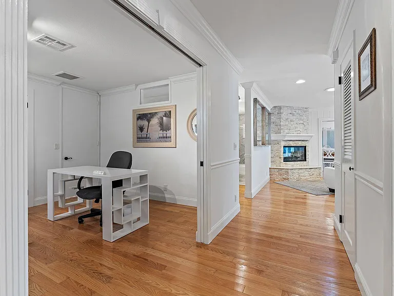460 Sunrise Way — Photo 14