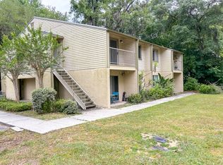 1015 SW 9th St APT D2, Gainesville, FL 32601