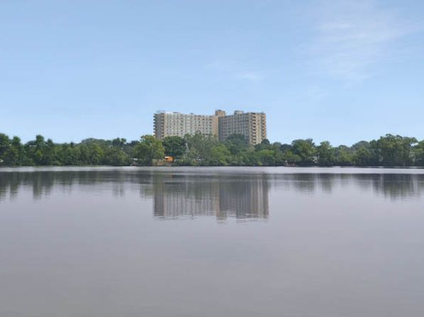 Cooper River Plaza Apartments | 5105 N Park Dr, Merchantville, NJ