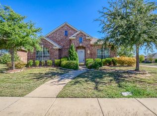 602 Mary Wilson Dr, Lancaster, TX 75146