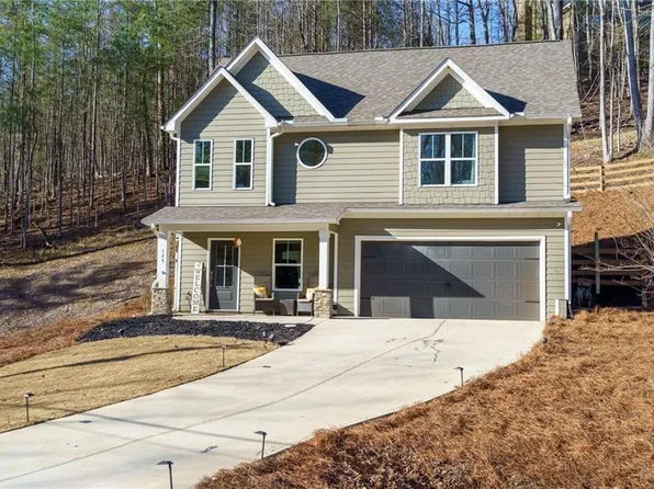 125 Wolverine Dr, Waleska, GA 30183
