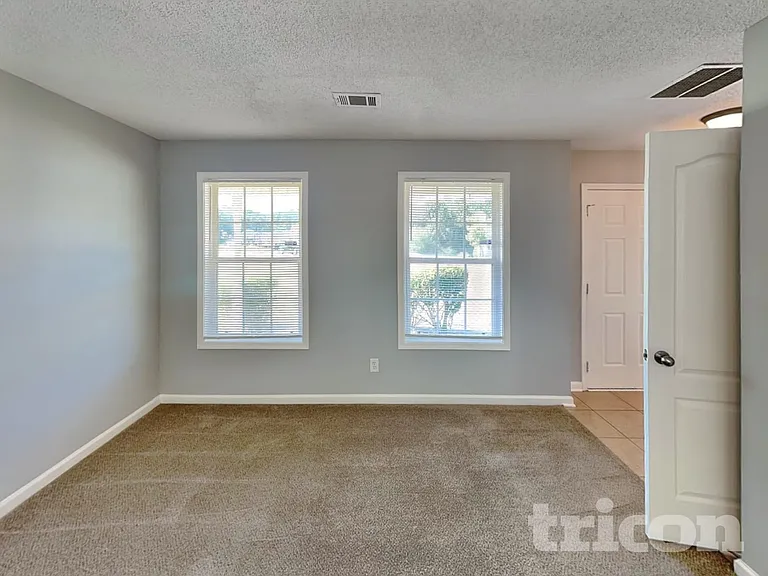 420 Denali Ct — Photo 4
