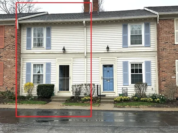 723 Trevitt Cir, Cleveland, OH 44143