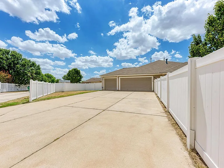 920 Great Sand Dunes Ave — Photo 46