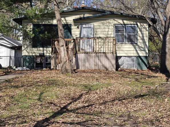 107 SW Taylor St, Topeka, KS 66603