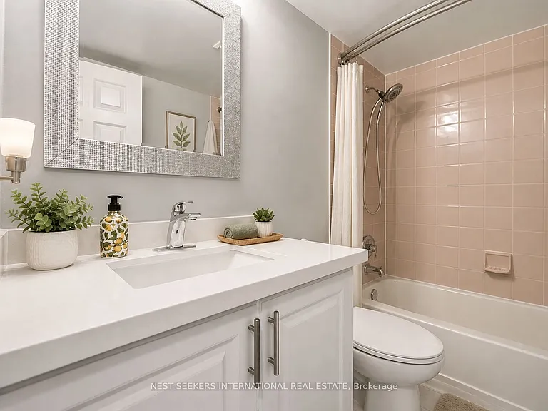 310 Mill St S #811 — Photo 11