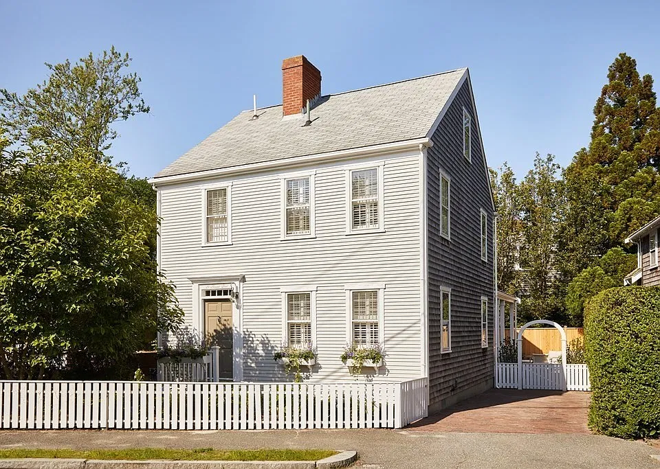 28 Pleasant St