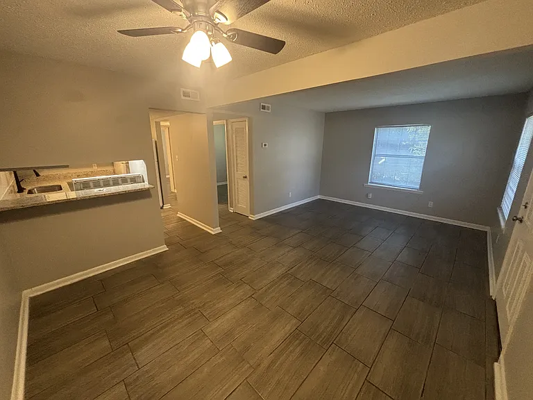 3422 Glen Park Cir NW #B — Photo 11