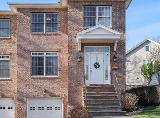 127 Tenafly Rd, Tenafly, NJ 07670