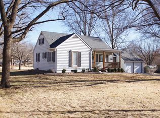 511 NW Ward Rd, Lees Summit, MO 64063