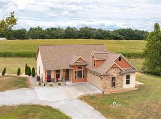 7592 Vonnahmen Rd, Bethalto, IL 62010