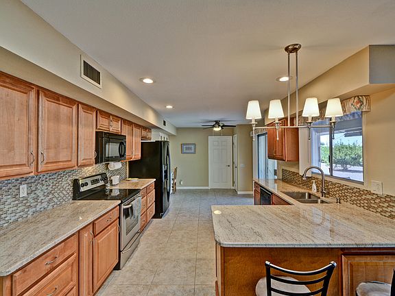 4th image of 17810 N 130th Dr